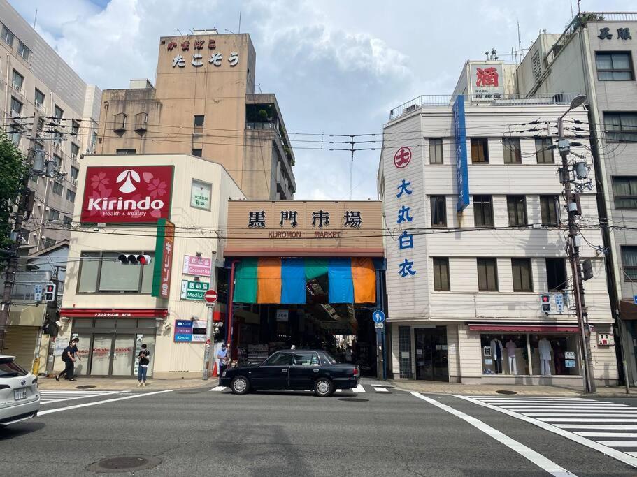 Sanacion Namba 難波千日前の5Ldk120平米 駅徒歩2分 広々バルコニーでバーベキューも可能 Apartman Oszaka Kültér fotó