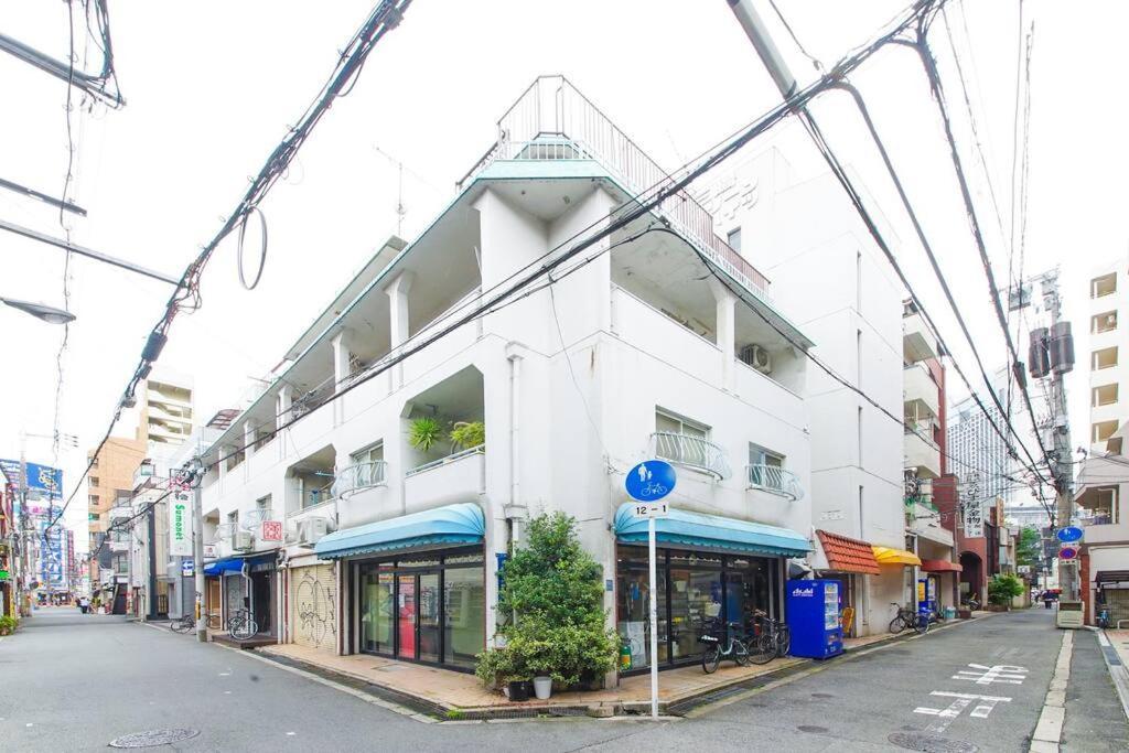 Sanacion Namba 難波千日前の5Ldk120平米 駅徒歩2分 広々バルコニーでバーベキューも可能 Apartman Oszaka Kültér fotó