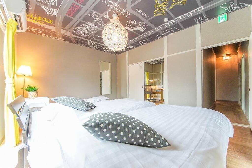 Sanacion Namba 難波千日前の5Ldk120平米 駅徒歩2分 広々バルコニーでバーベキューも可能 Apartman Oszaka Kültér fotó